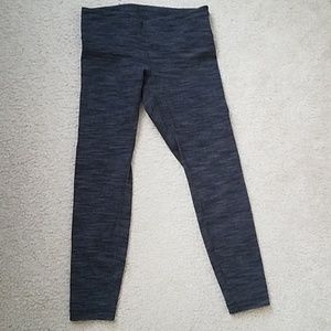 Size 6 lululemon heathered grey wunder under